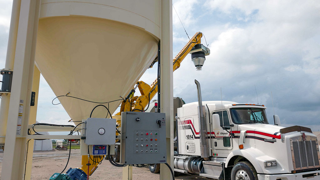 Meridian Manufacturing’s Cement Silo: A Smarter, Safer Solution for On-Site Material Storage